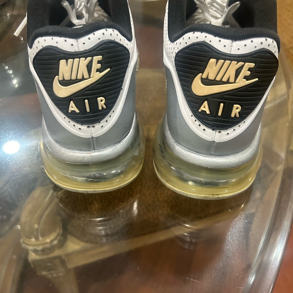 Nike air max tennis shoes:11 white grey leather . Good Condition cond. - Picture 7 of 7